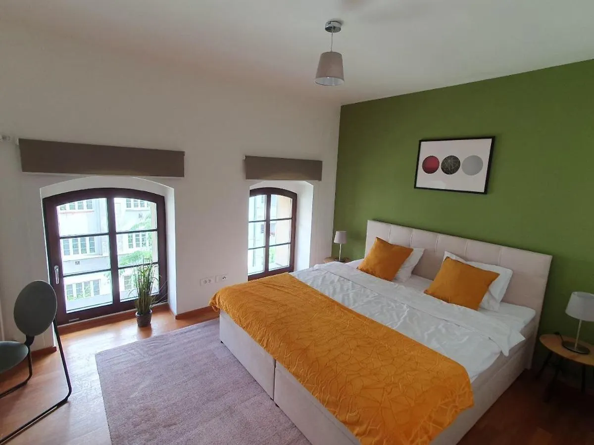 Apartment With 4 Bedrooms Prag Çek Cumhuriyeti